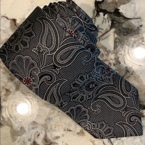Cremieux tie paisley black gray red